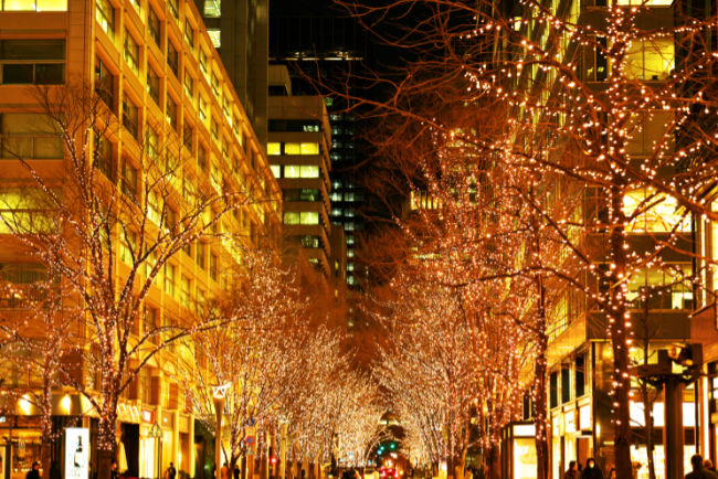 Illuminazione natalizia a Marunouchi, Tokyo